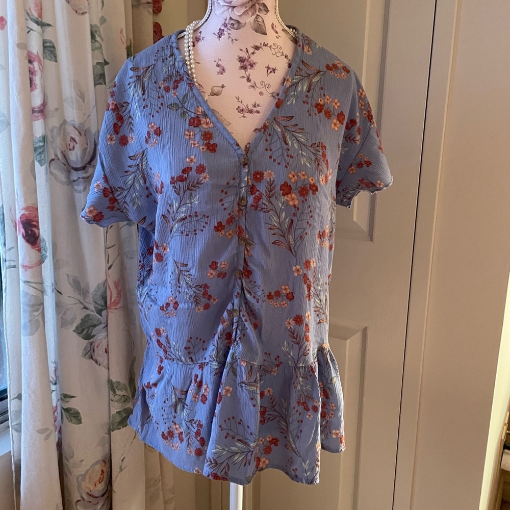 Short sleeve blouse